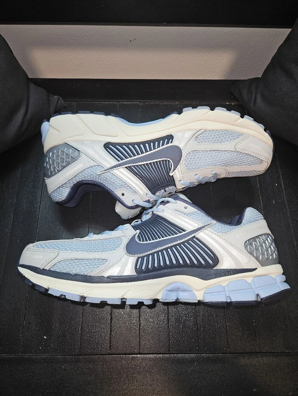 Nike Zoom Vomero 5 Mens 'Psychic Blue' Sz 11.5M/13W (FB9149-402) Pre-owned